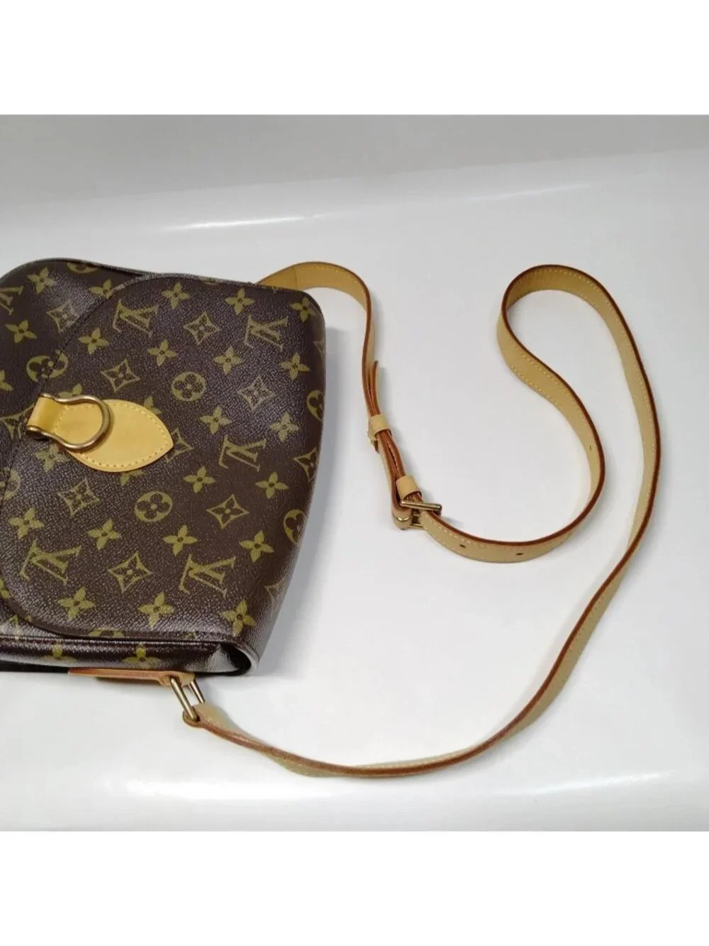 Authentic Louis Vuitton Saint Cloud GM Monogram Canvas Crossbody Shoulder Bag